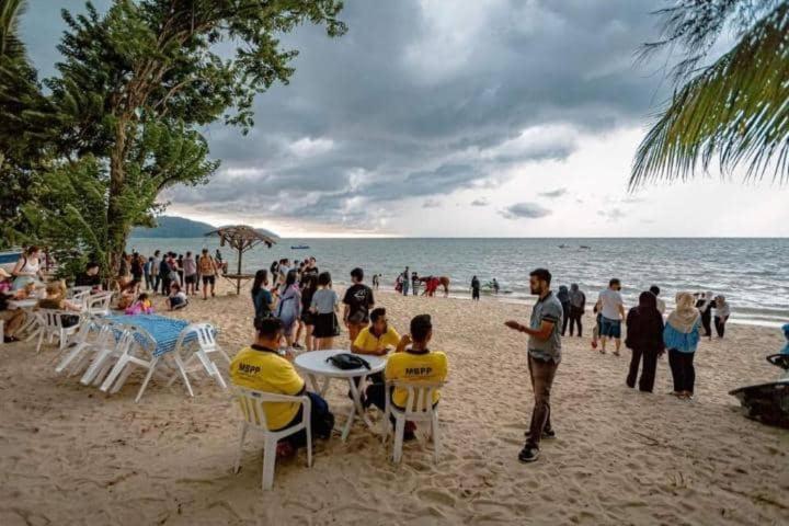 Sri Sayang Pearl View Apartment Batu Feringgi Luaran gambar
