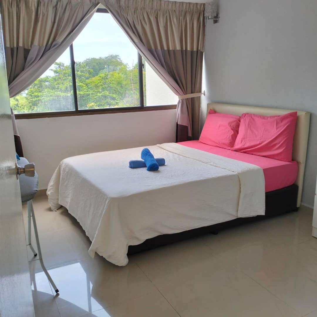 Sri Sayang Pearl View Apartment Batu Feringgi Luaran gambar