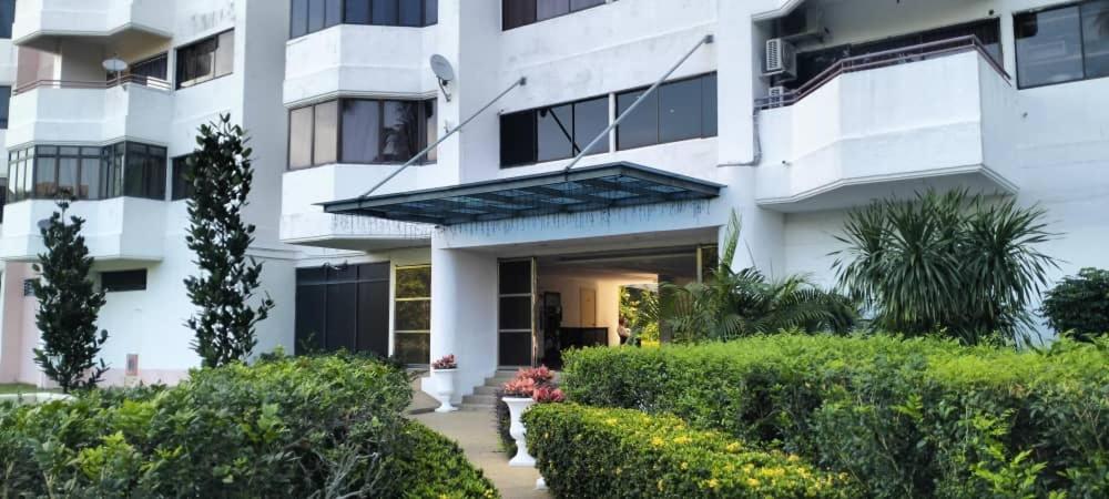 Sri Sayang Pearl View Apartment Batu Feringgi Bilik gambar